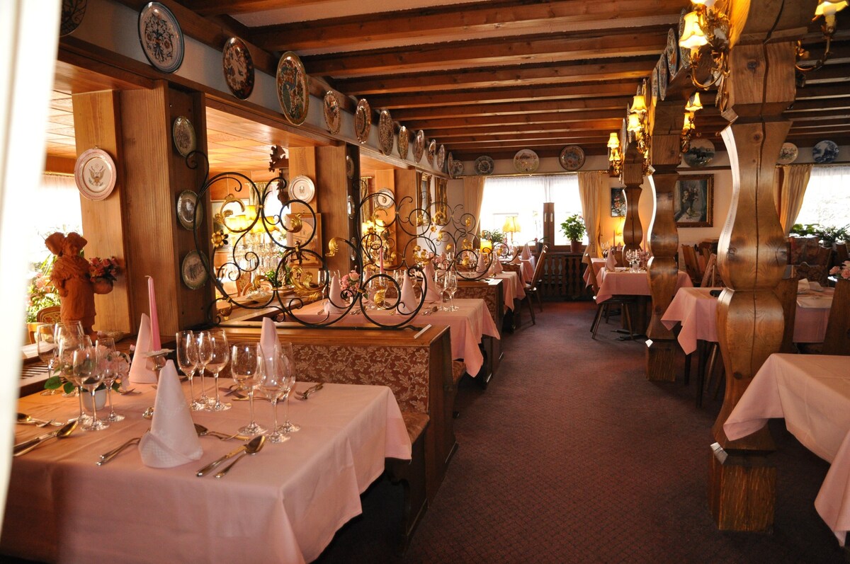 Hotel Bären- drei Sterne - Doppelzimmer 8 2